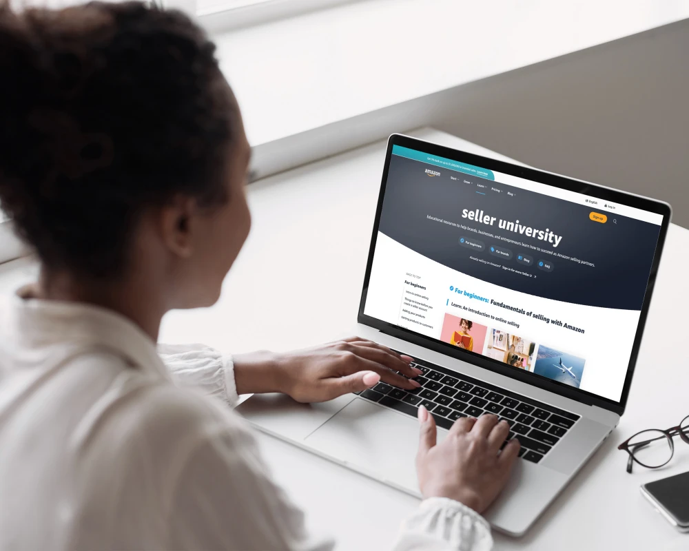 A woman having her training in amazon seller account